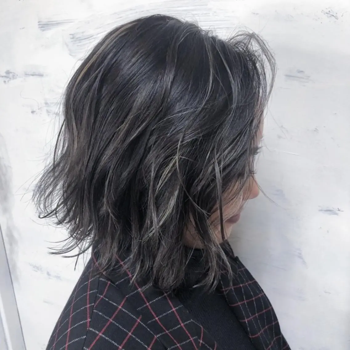 ショート カラー ショートボブ 黒髪 ハイライトカラー ボブ ハイライト ヘアカラー BOX mico.のヘアスタイル