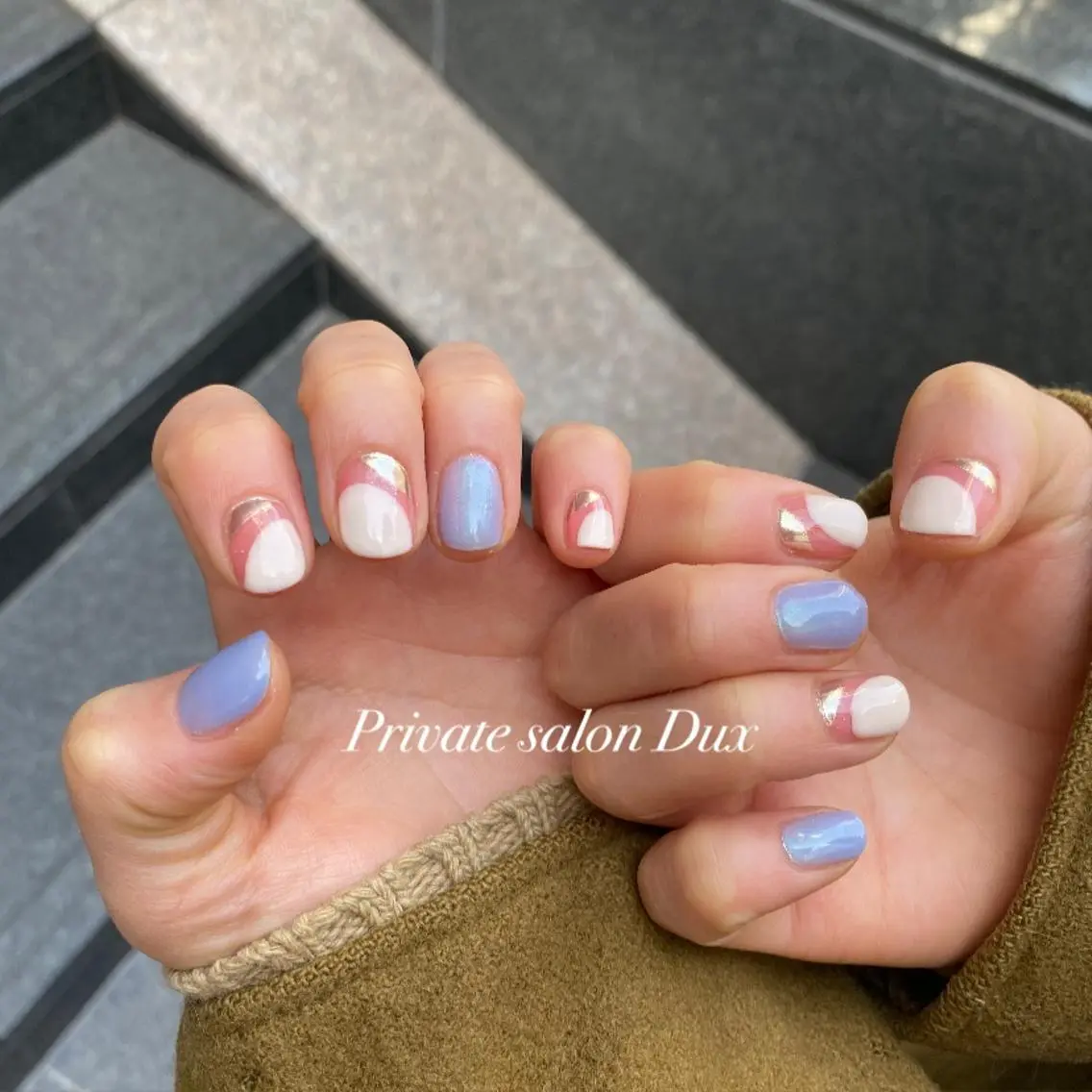 ネイル オーロラネイル フレンチネイル ミラーネイル 肌管理&nail Salon  Duxのエステ・リラクイメージ
