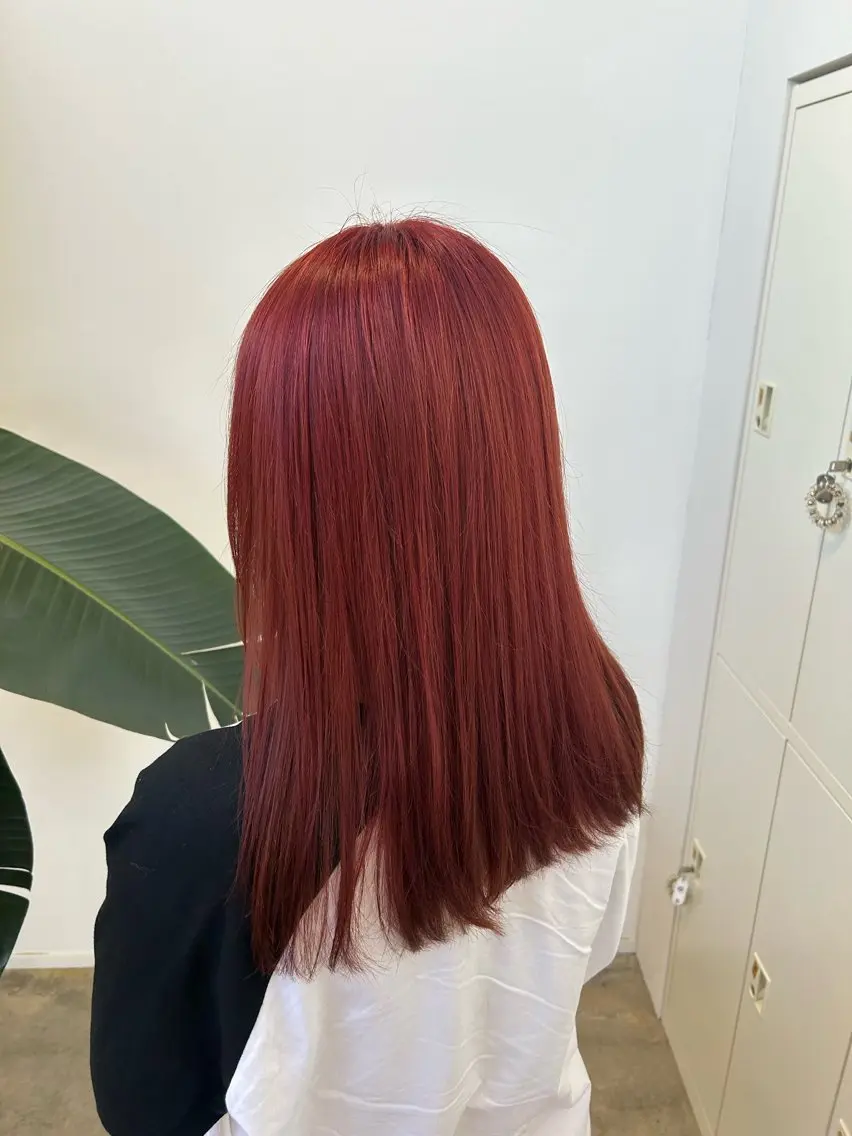 セミロング カラー ブリーチ ブリーチなしカラー 田中 梨緒のヘアスタイル