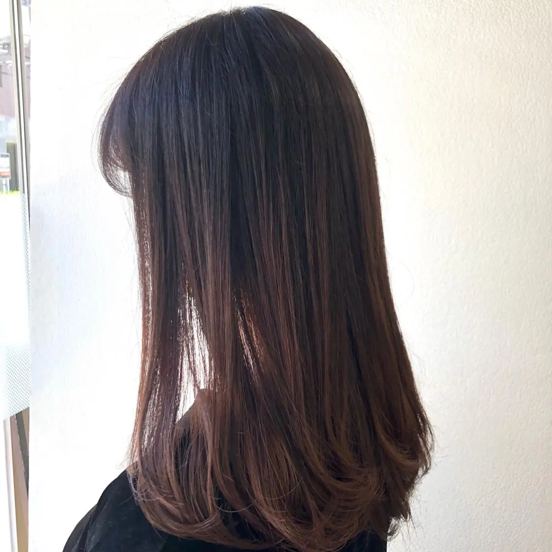 セミロング 菅沢 奈生のヘアスタイル