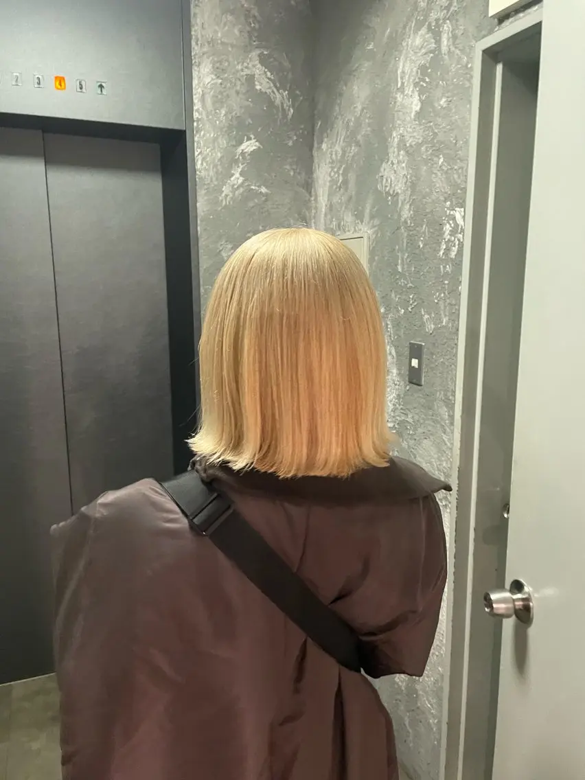 ミディアム カラー ヘアカラー ハイトーン 横浜💞ミオのヘアスタイル