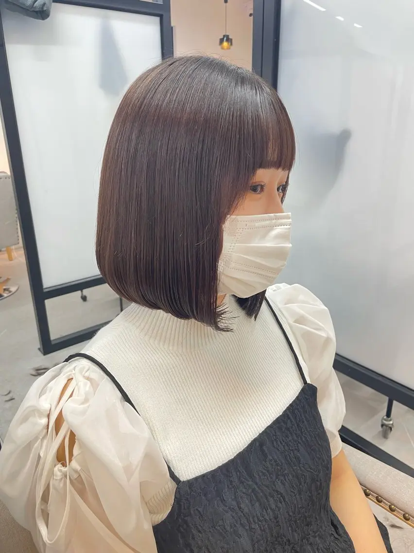 ミディアム ボブ 富田 菜月のヘアスタイル