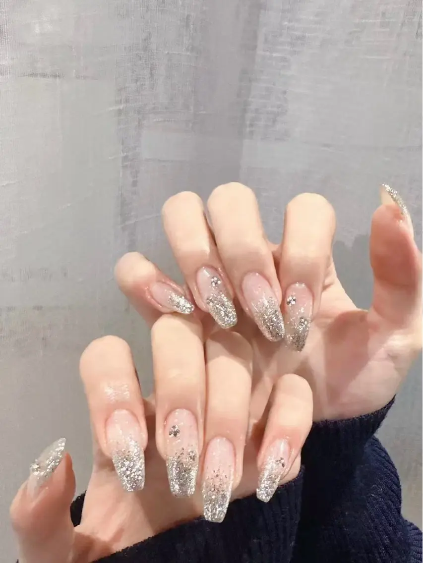 ネイル 🦄Miz🌈 （Qnail）のネイルデザイン