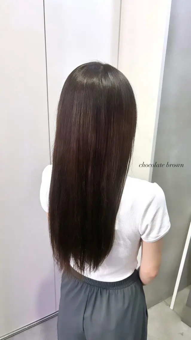 ロング カラー ブラウンカラー チョコレートブラウン トリートメント ヘアカラー 糸井 ゆまのヘアスタイル