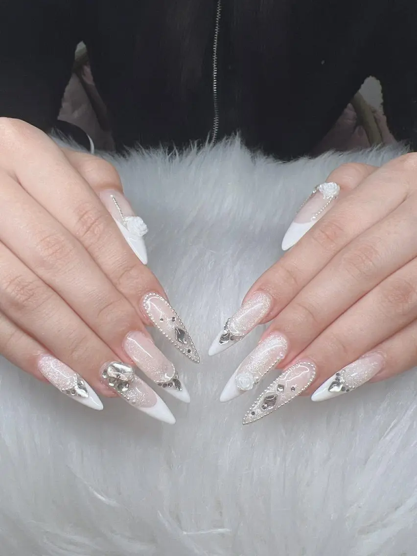 ネイル 長さ出し グラデーション 卒業式 キラキラネイル マグネットネイル ハンドネイル Lee Nailsのネイルデザイン