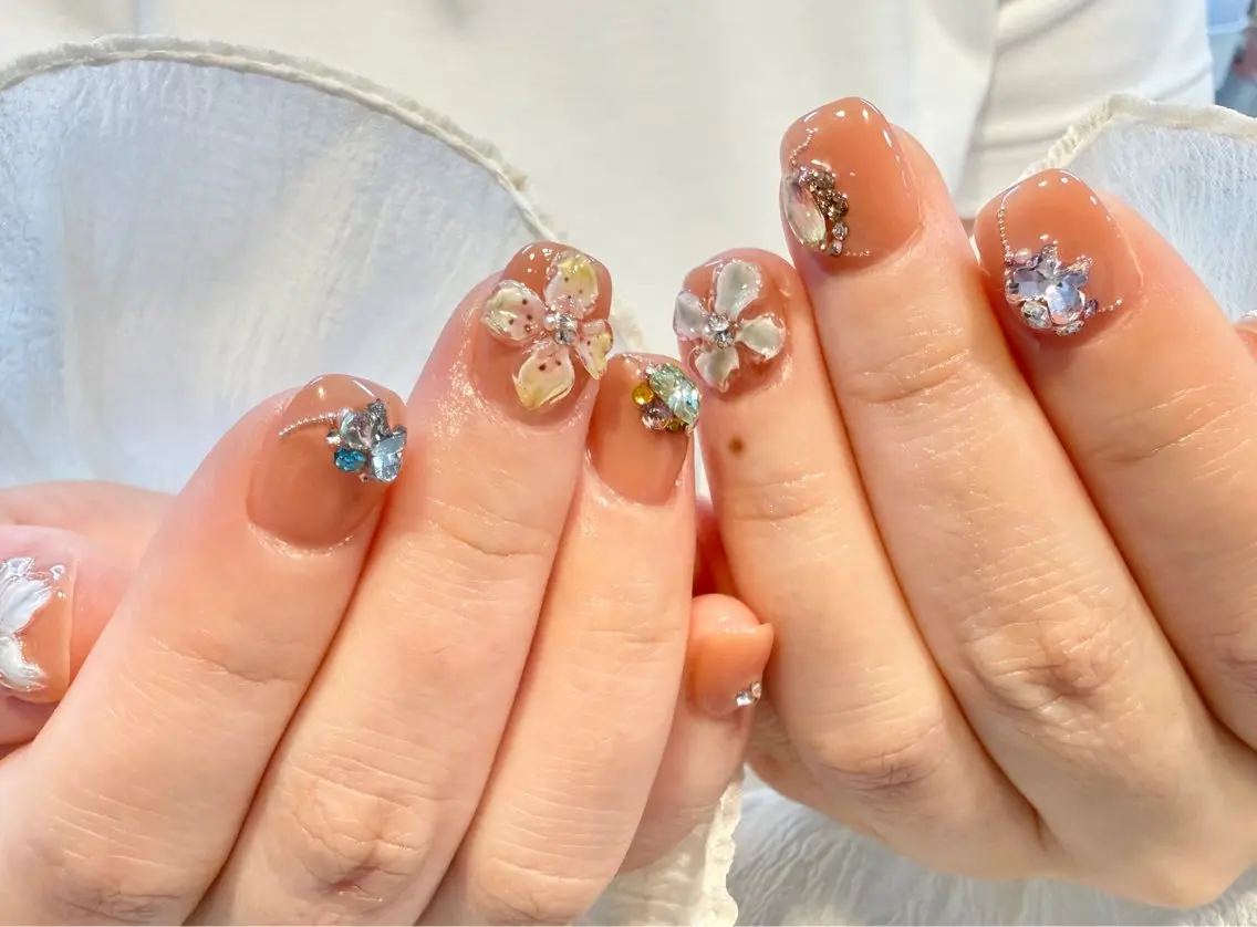 ネイル Flower nailのネイルデザイン