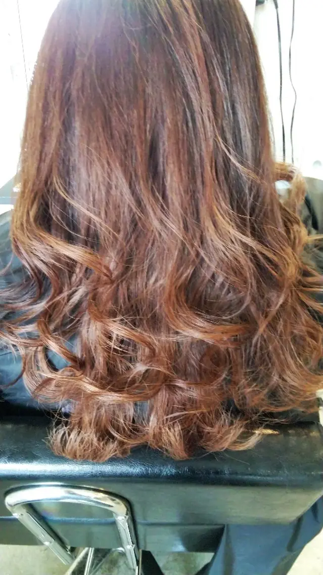ロング ロングレイヤー レイヤーカット ロング カット パーマ トリートメント 【艶髪 縮毛矯正】 松原 勇気のヘアスタイル