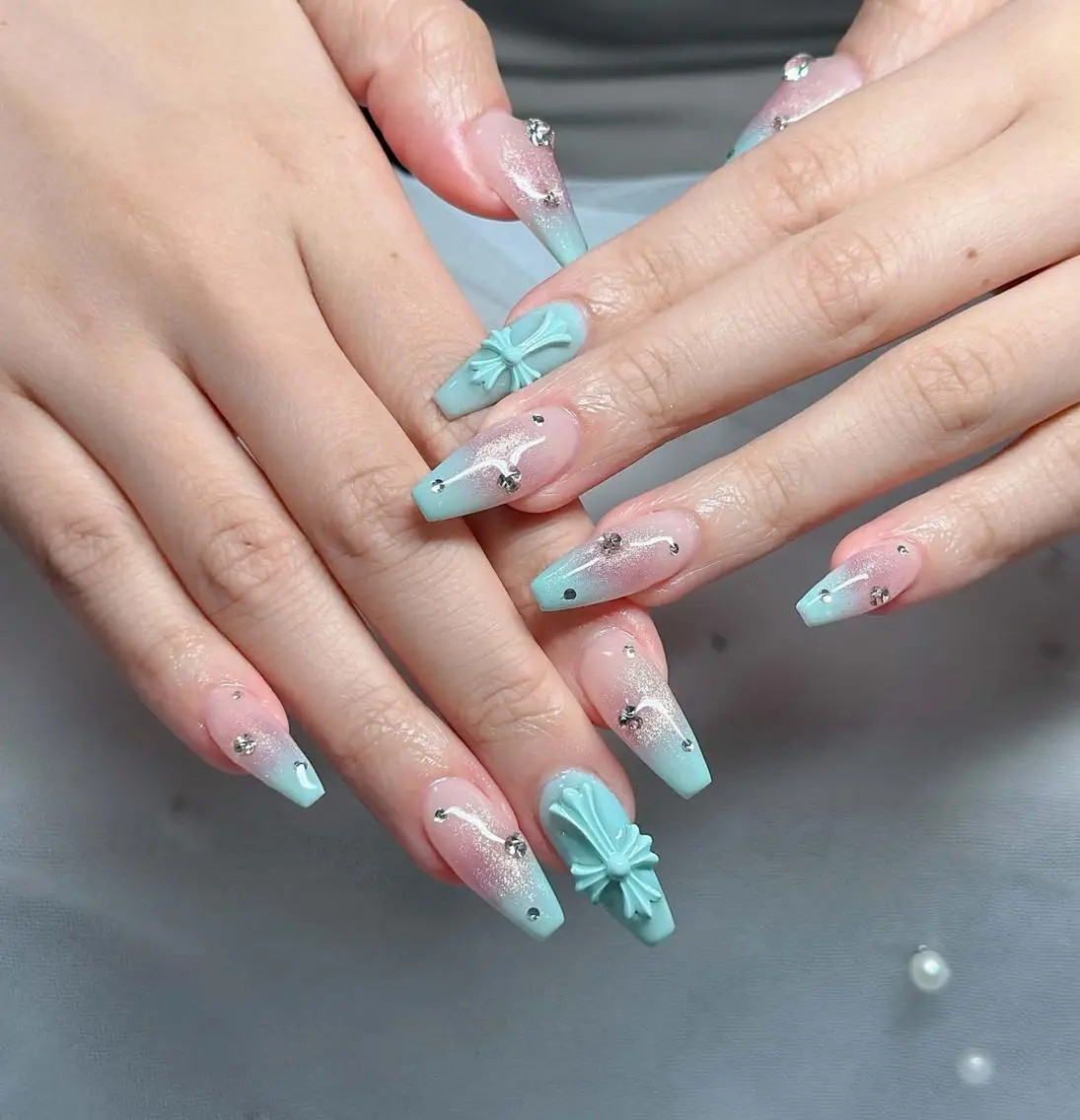 ネイル フレンチネイル ジェルネイル ガラスフレンチ ハロウィン ハート ハンドネイル Sakura h.babynailのネイルデザイン