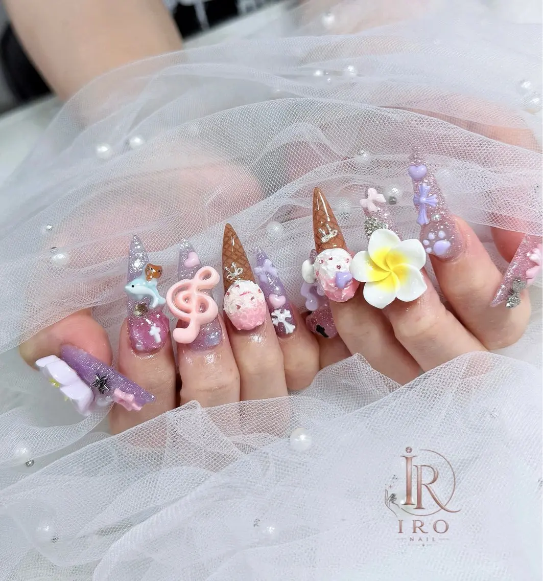 ネイル ハンドネイル IRO Nail Studioのネイルデザイン