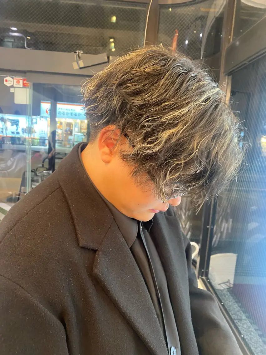 眉カット付き😎メンズカット&パーマ&炭酸スパの写真