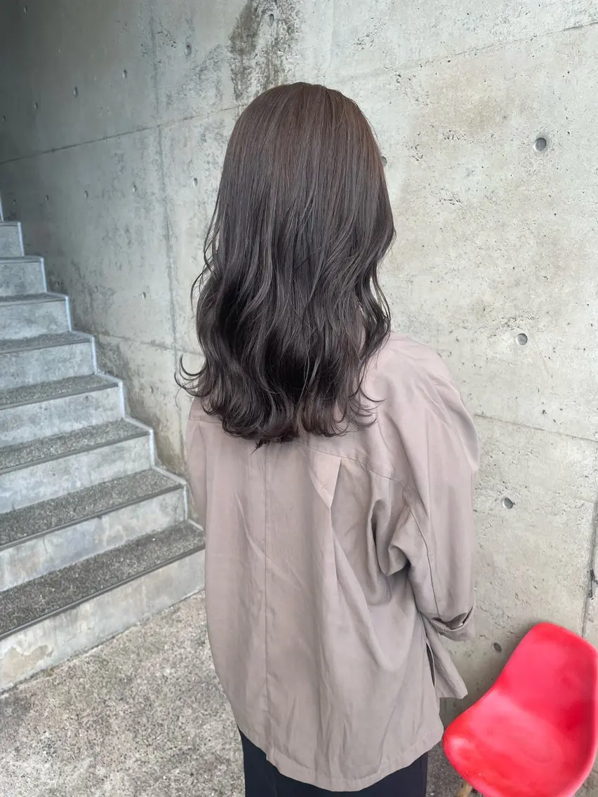 ロング カラー 日高 香織のヘアスタイル