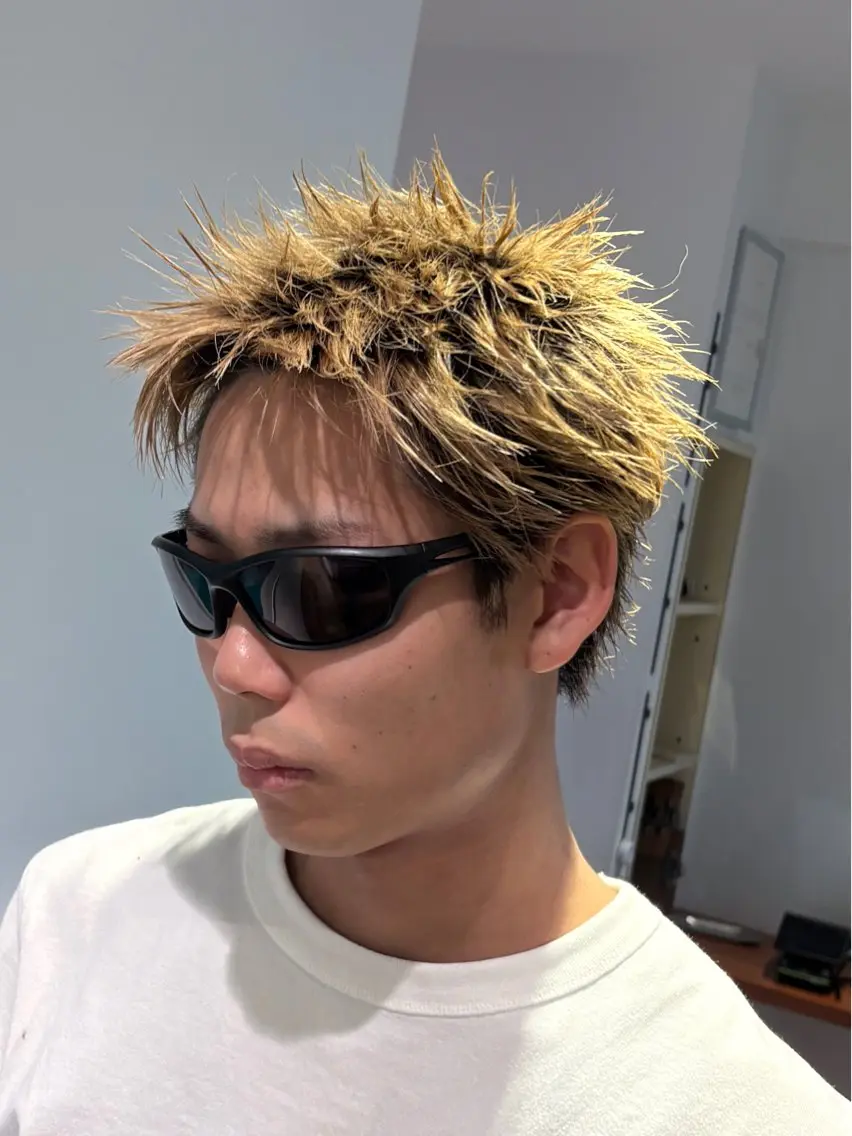ショート メンズ スパイキーショート ショートヘア メンズカット 髙橋創のヘアスタイル
