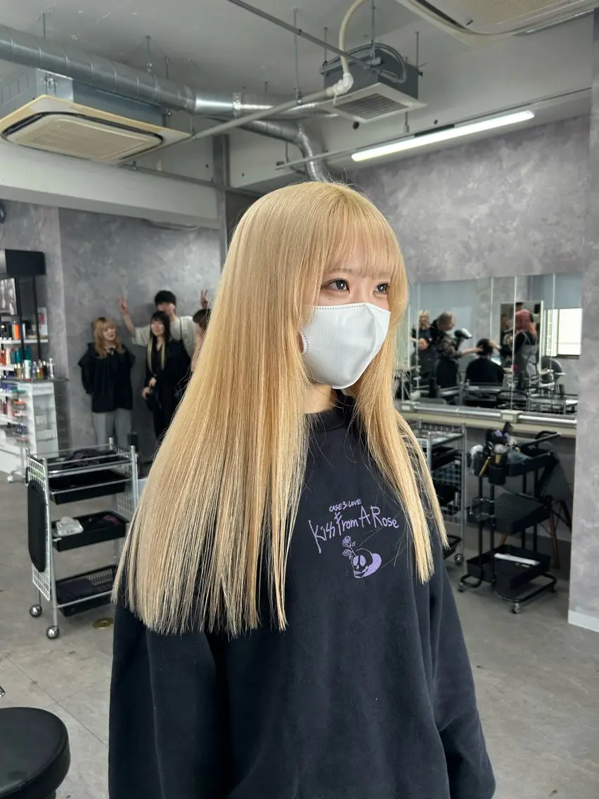 ロング カラー ヘアアレンジ MOMO艶髪 🩵モテカラーのヘアスタイル