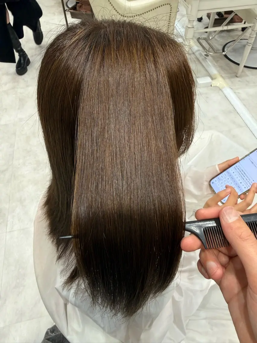 ミディアム カット ヘアカラー 縮毛矯正 トリートメント Barrel 天王寺 YUUのヘアスタイル