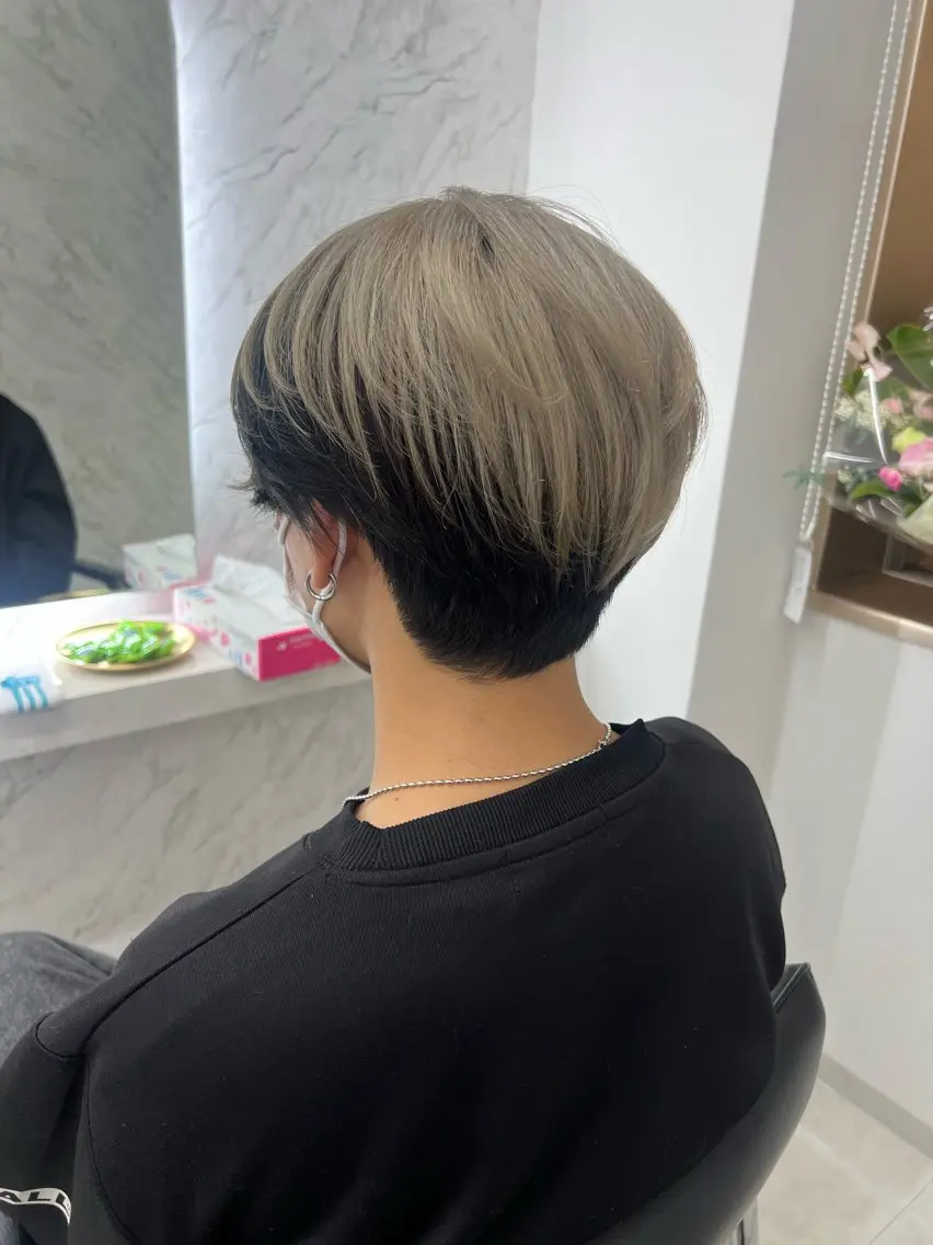 ショート カラー メンズ E:terne大宮店 ディレクター豊島穂希のヘアスタイル