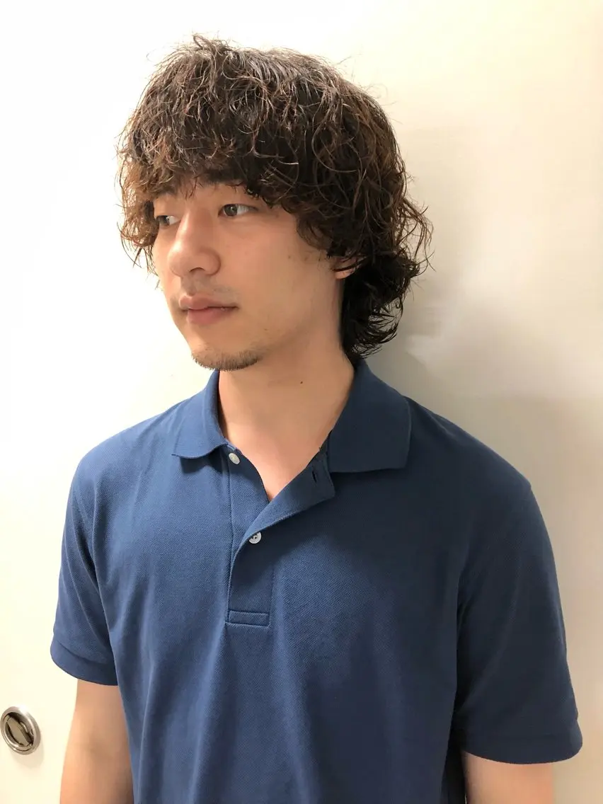 パーマ ヘアアレンジ メンズ マッシュウルフ マッシュ メンズパーマ 波巻きパーマ メンズウルフカット カット パーマ トリートメント ヘアセット メンズ特化✂️栗原 侑也のヘアスタイル