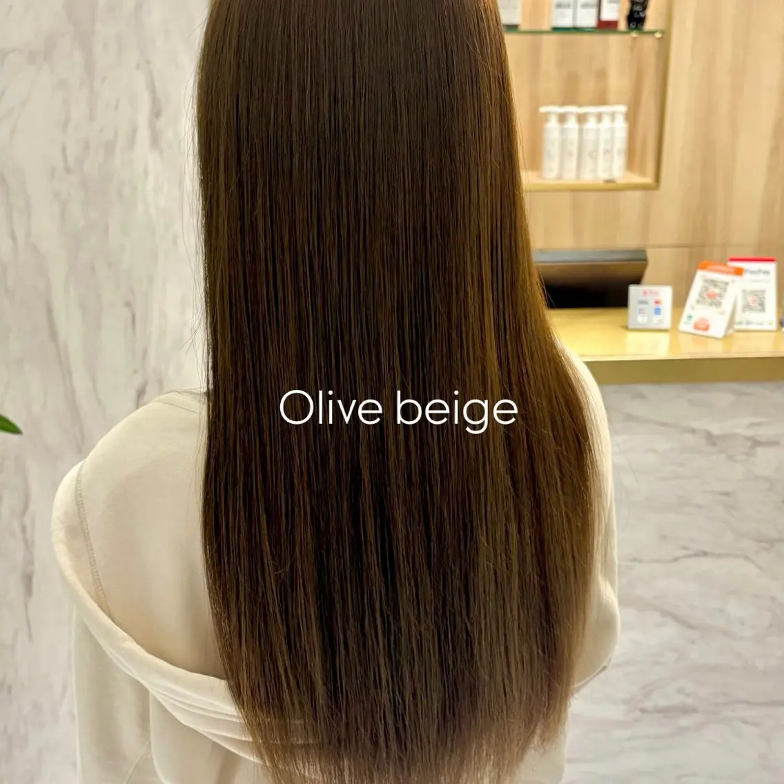 ロング ヘアカラー 和田 亜美のヘアスタイル