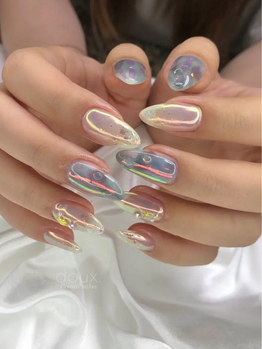 ネイル オーロラネイル 氷ネイル・うるうるネイル キラキラネイル 韓国ネイル ニュアンスネイル doux. nailのネイルデザイン
