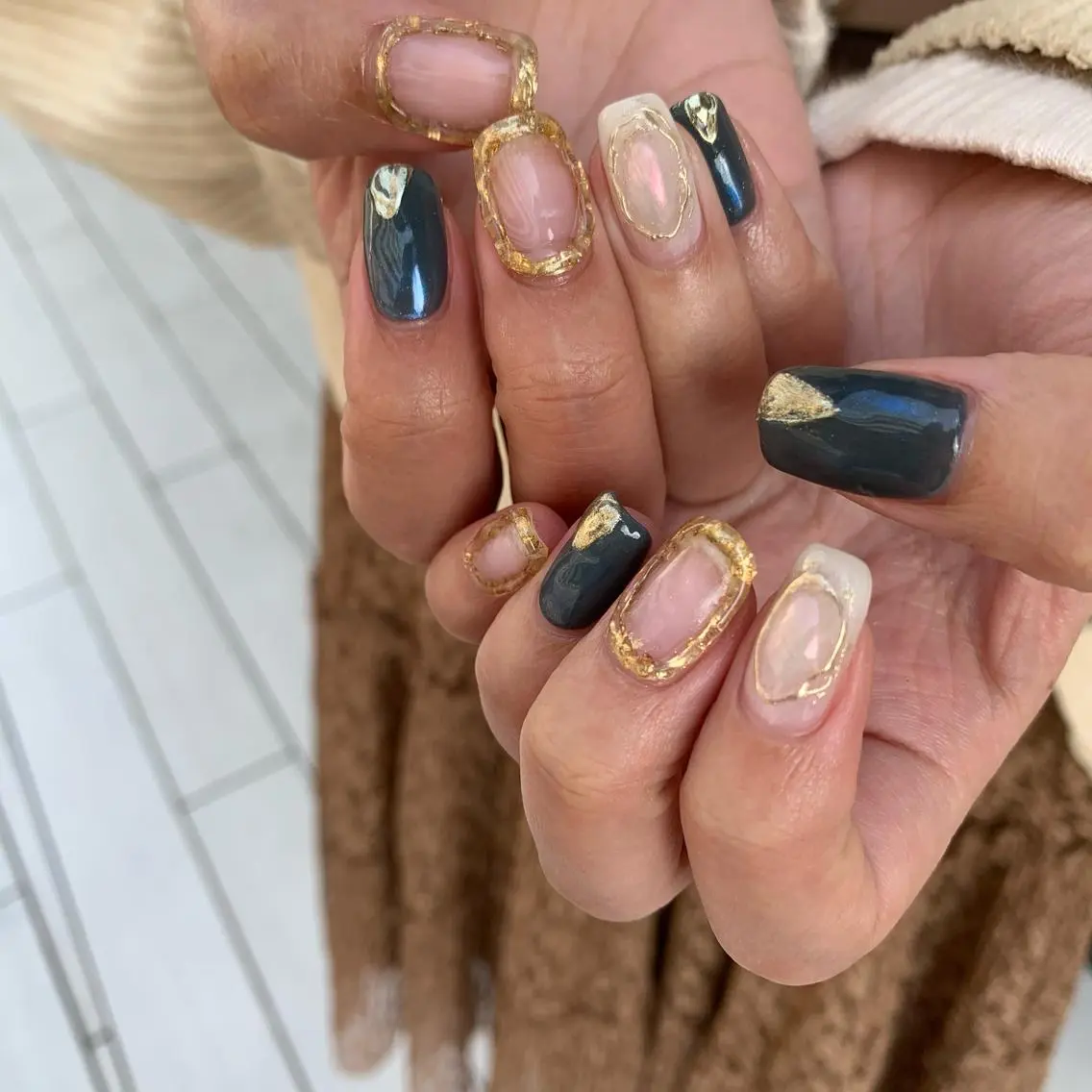 ネイル ゴールド 持ち込み ぷっくりネイル 鈴木 まゆのネイルデザイン