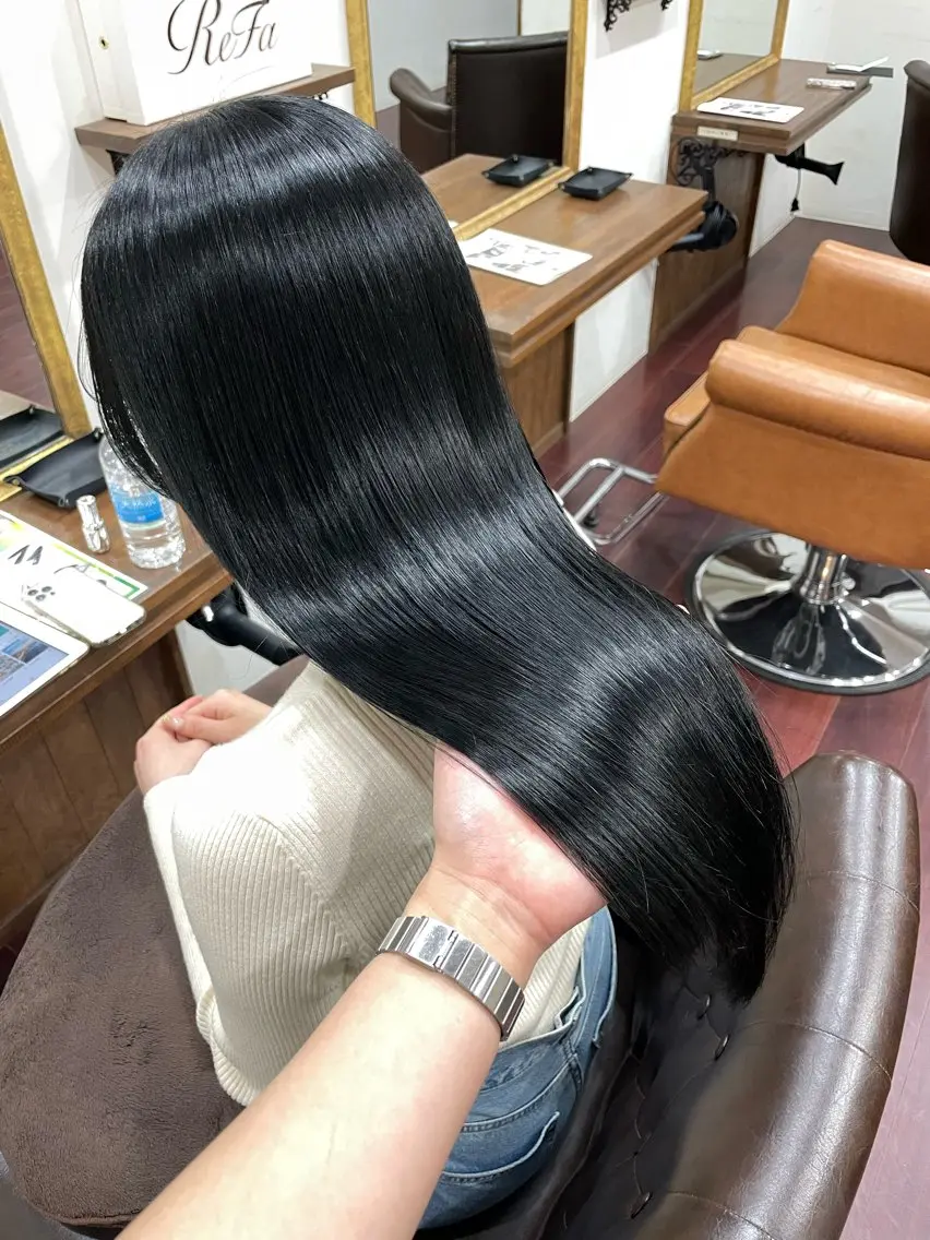 【湿気に負けない美髪】極髪質改善ストレート＋整えカット+Trの写真