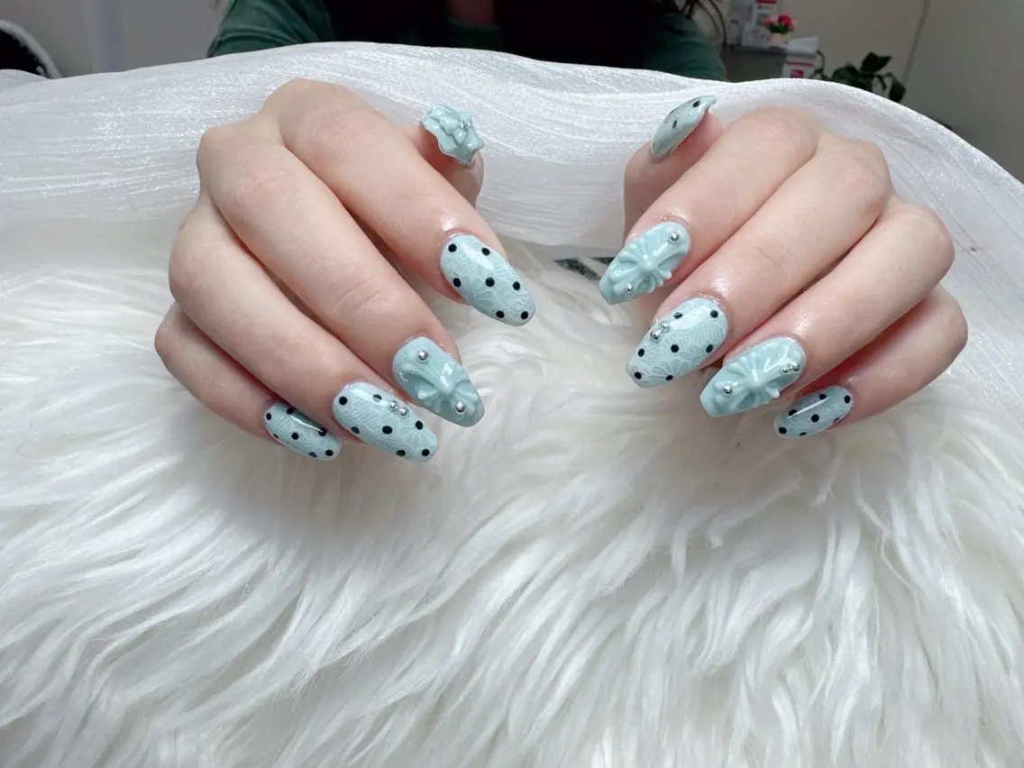 ネイル ブルー フットネイル フレンチネイル 韓国ネイル マグネットネイル ハンドネイル ハンドケア Hara Nail 【持ち込みOK】のネイルデザイン