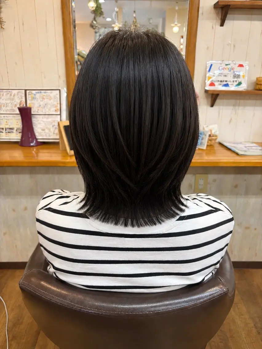 ミディアム レイヤーカット カット 大久保 藍梨のヘアスタイル