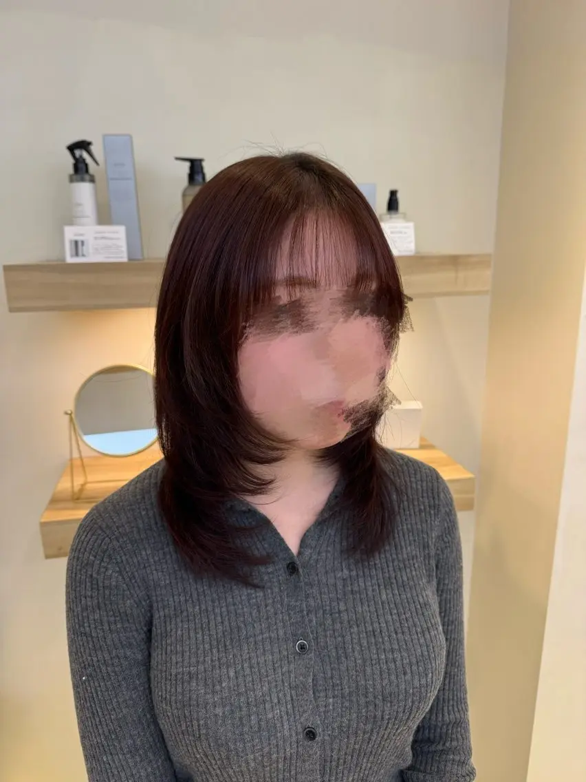 ミディアム ☁️クルムパーマ/ レイヤー☁️シュリのヘアスタイル