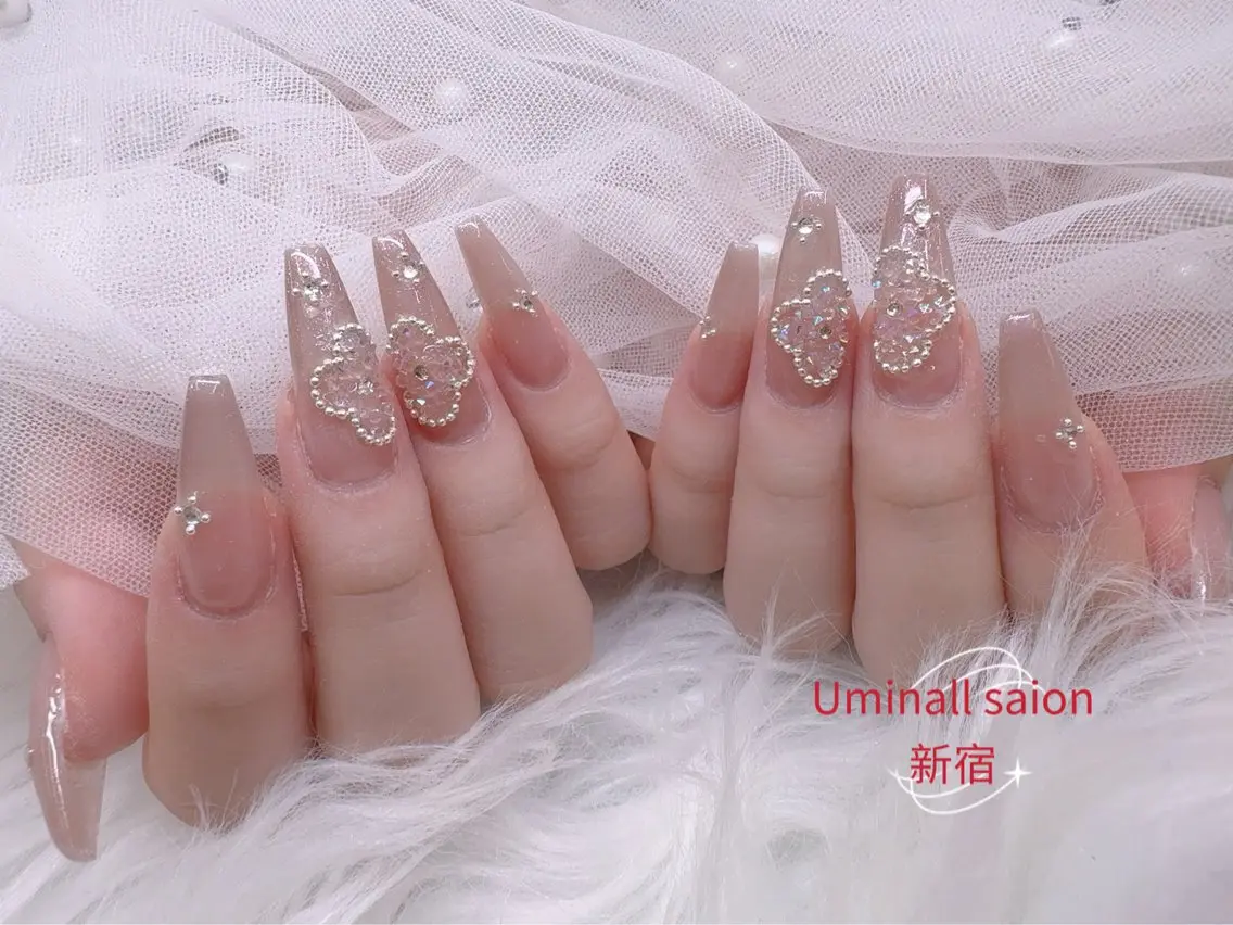 ネイル UMI ネイルサロン新宿🎀のネイルデザイン