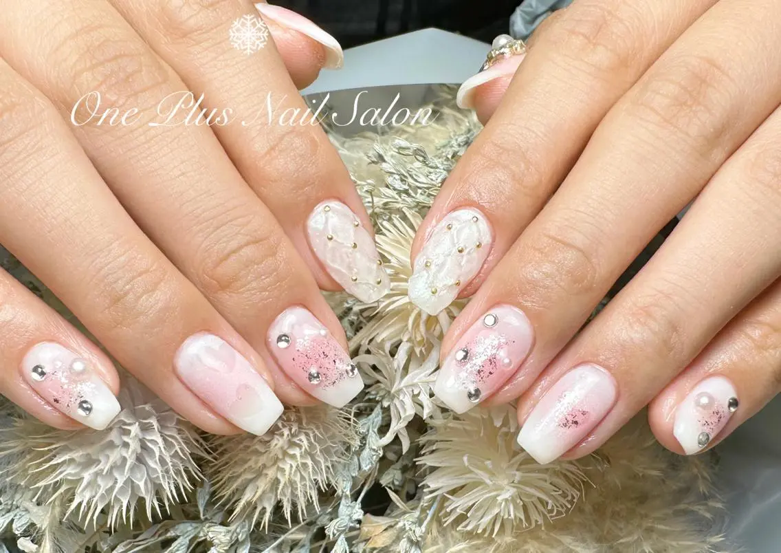ショート ネイル One Plus Nail Salonのネイルデザイン