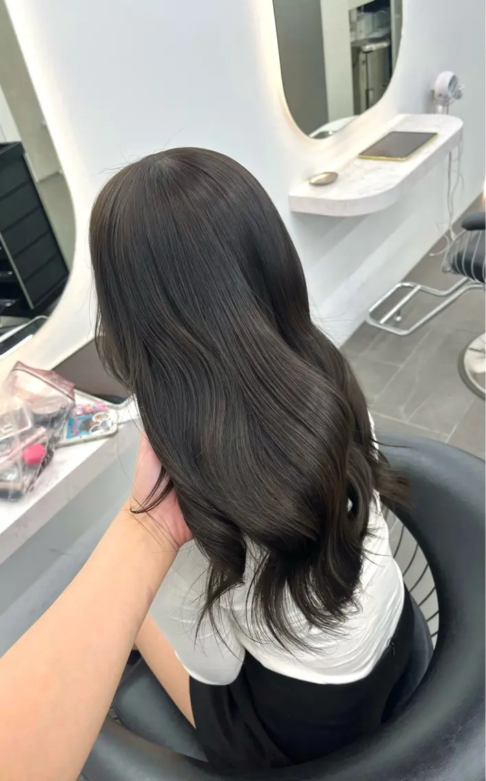 カラー ヘアカラー ベージュカラー🤎 ayukaのヘアスタイル