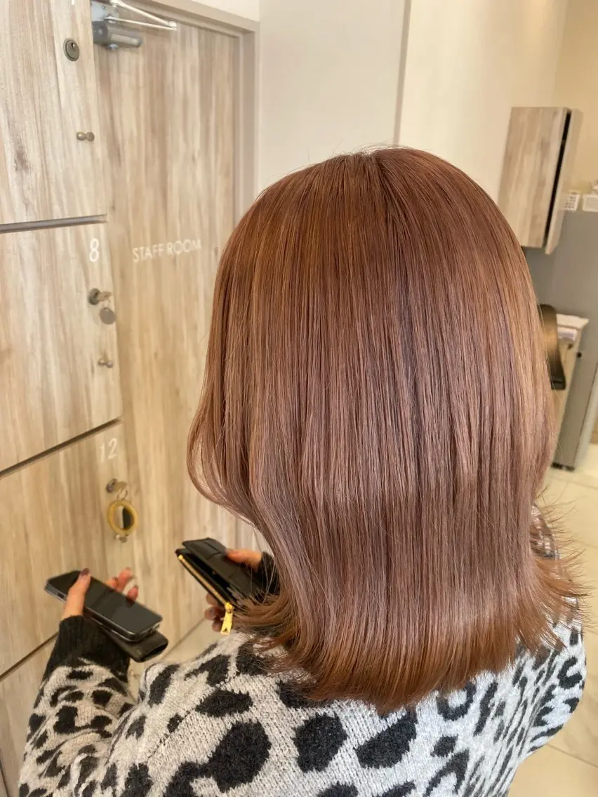 セミロング カラー GRANDEUR やまだかなのヘアスタイル