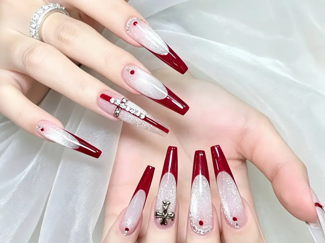 メンズ ネイル メンズ韓国風 オーロラネイル チークネイル 長さ出し フレンチネイル ハンドネイル NEW NAIL 池袋🔥🧲のネイルデザイン