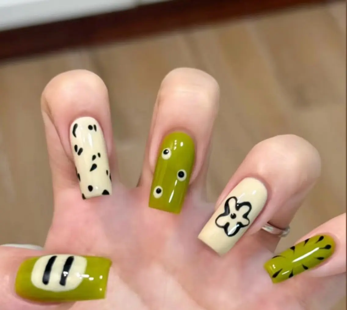 ネイル ハンドネイル H3 Nail Tsuki🦋💙のネイルデザイン