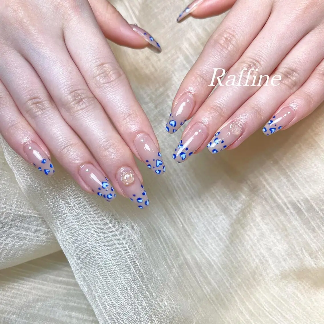 ネイル RAFFINE haru🦋🩵のネイルデザイン