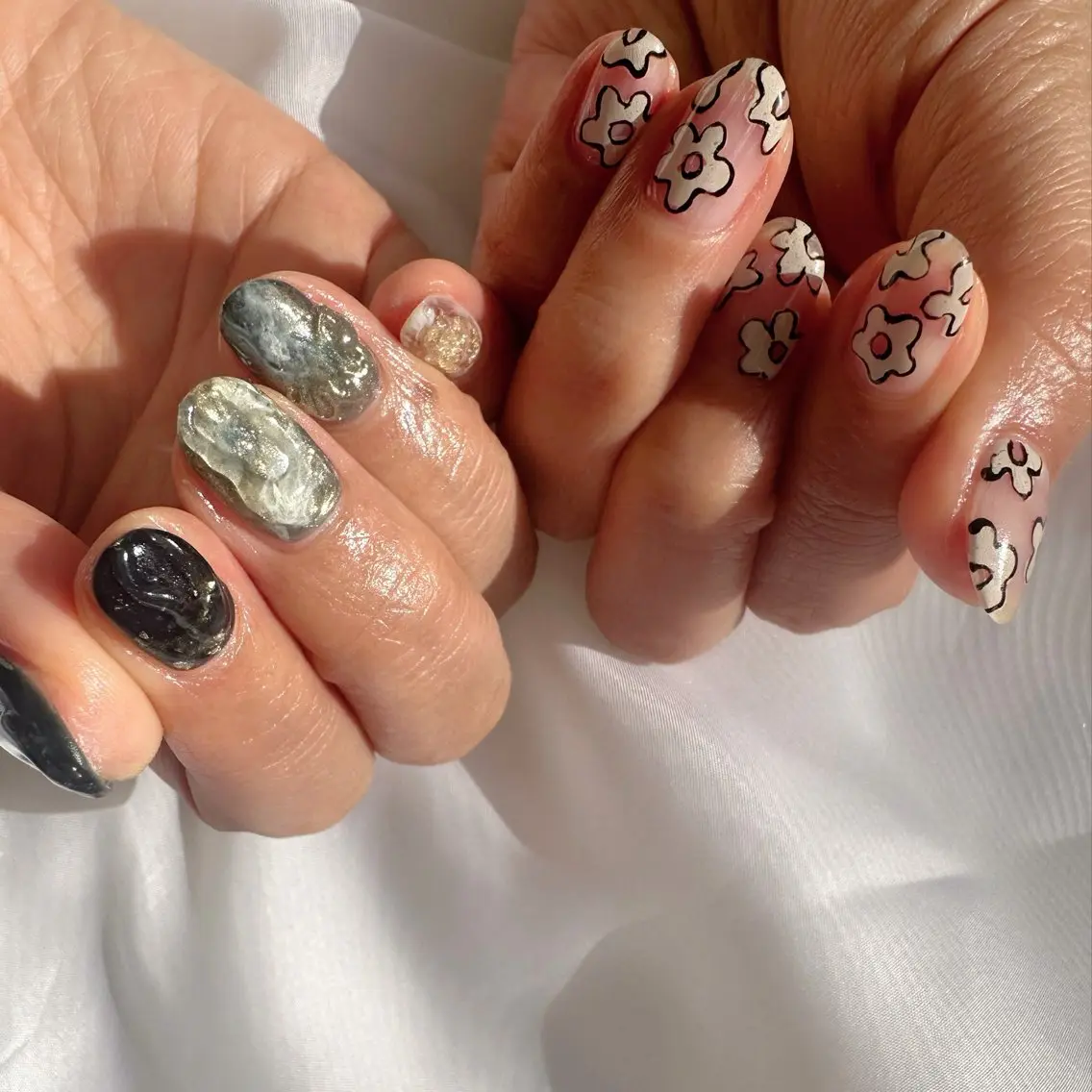 ネイル フラワーネイル 氷ネイル・うるうるネイル 韓国ネイル ミラーネイル ニュアンスネイル 🪞KAPE NAIL 🪞のネイルデザイン