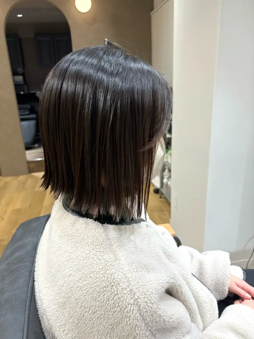 ショート 切りっぱなしボブ ボブ こうやま みるのヘアスタイル