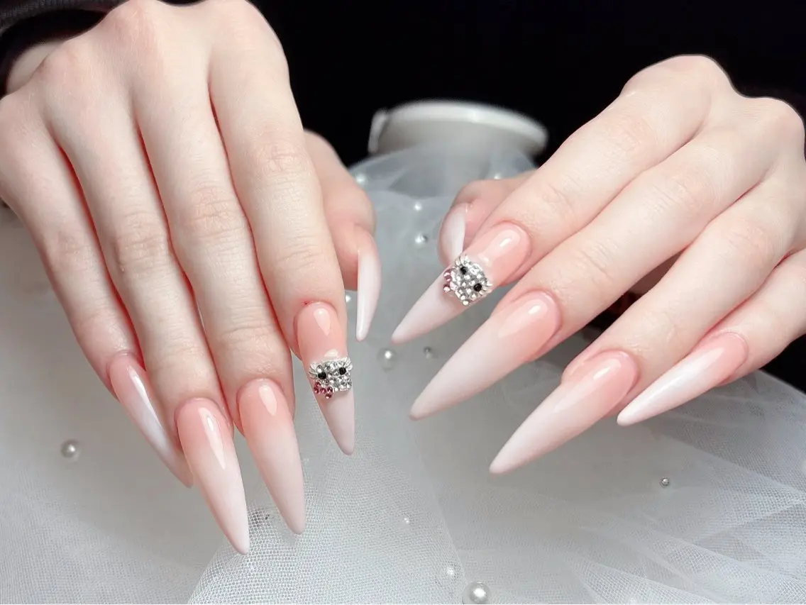 ネイル Bél Nail salonのネイルデザイン