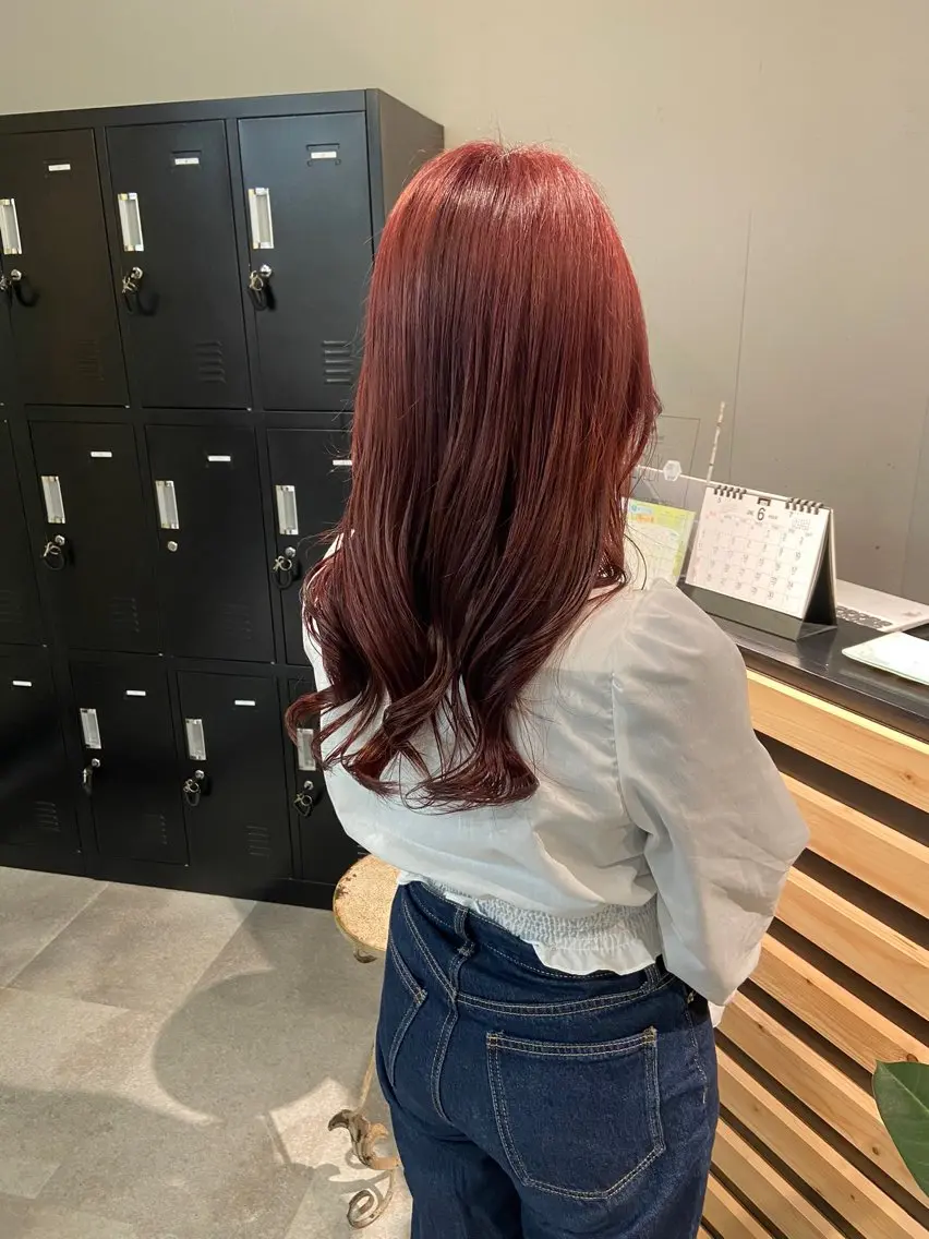 ミディアム カラー ブラウンカラー レッドカラー レッドブラウン ヘアカラー トリートメント ウルフカット レイヤーカット上柿のヘアスタイル