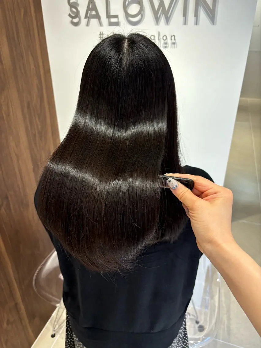 セミロング カット トリートメント 美髪ヘア 🤍erikaのヘアスタイル