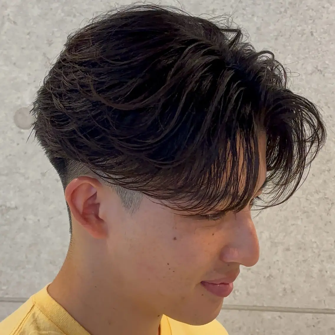 ショート メンズ センターパート カット ヘアセット 泉 / メンズパーマ /毛流れ特化のヘアスタイル