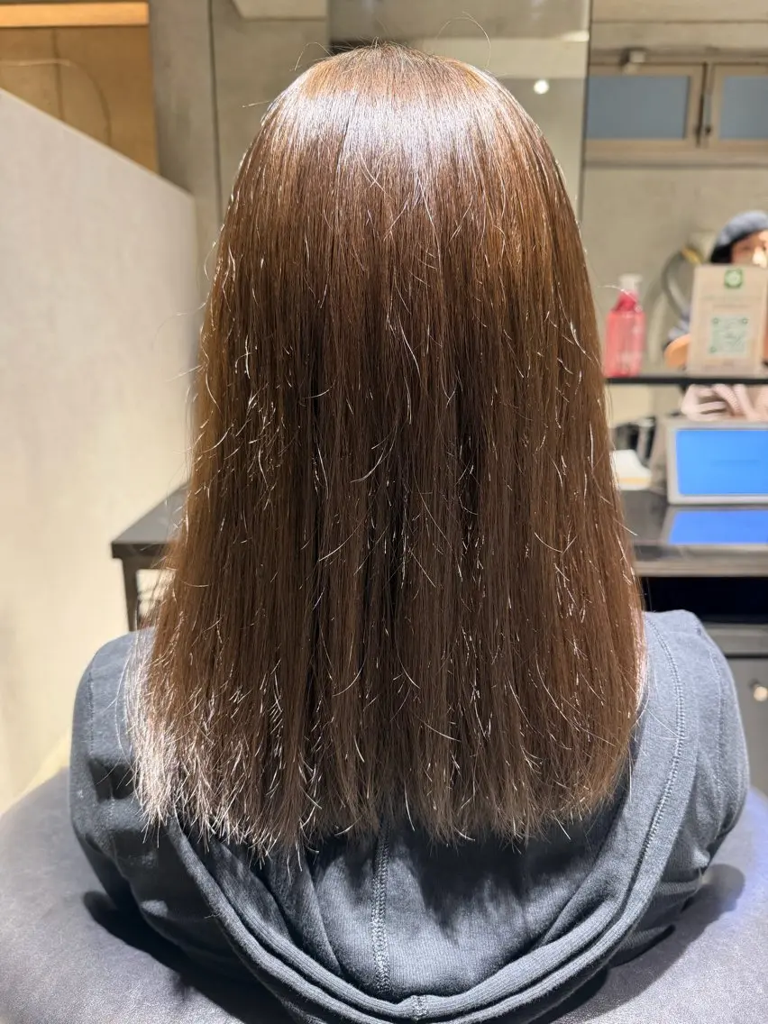 カラー グレージュ オリーブグレージュ オリーブグレー ヘアカラー トリートメント 艶カラー 梨菜💜のヘアスタイル