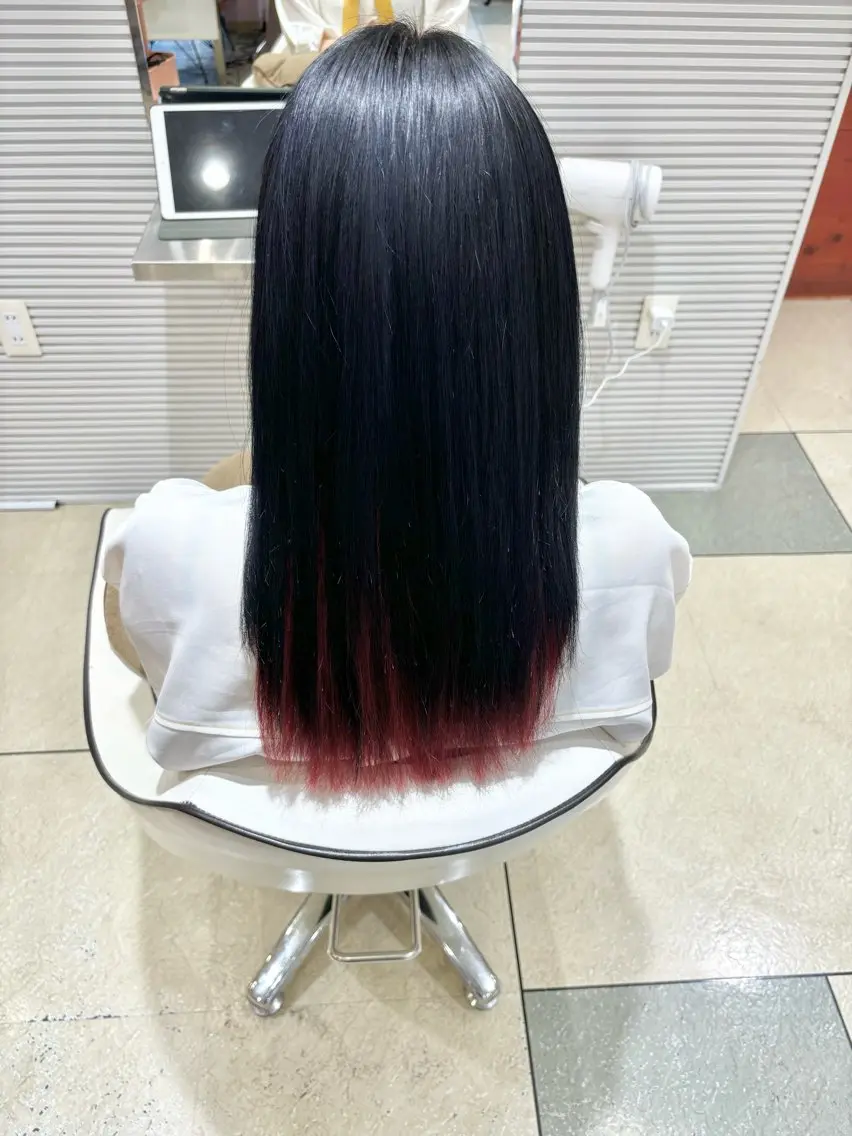 ロング カラー ブリーチ ケアブリーチ 髪質改善 ロング トリートメント 透明感カラー/ くびれヘア/ユウユのヘアスタイル