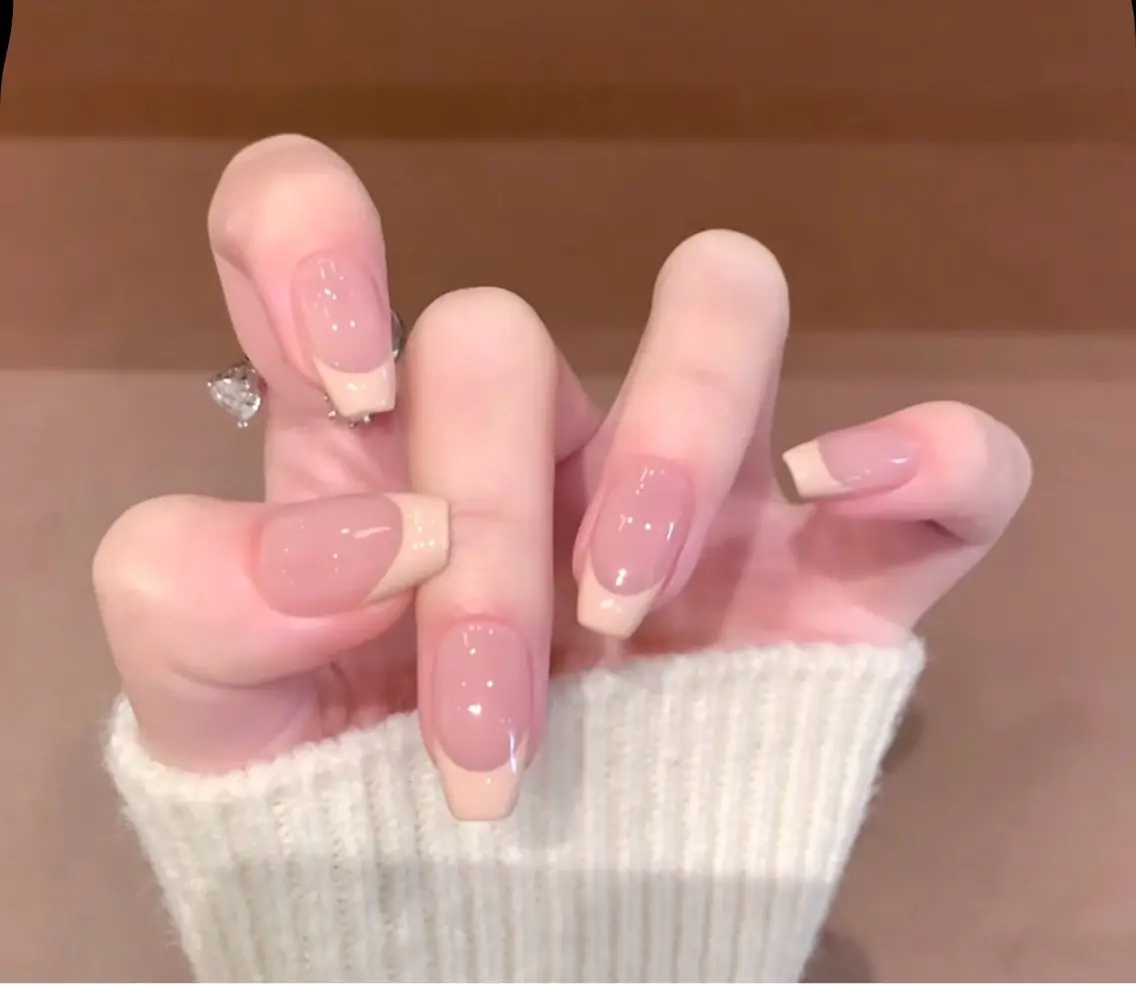 ハンドネイル フレンチの写真
