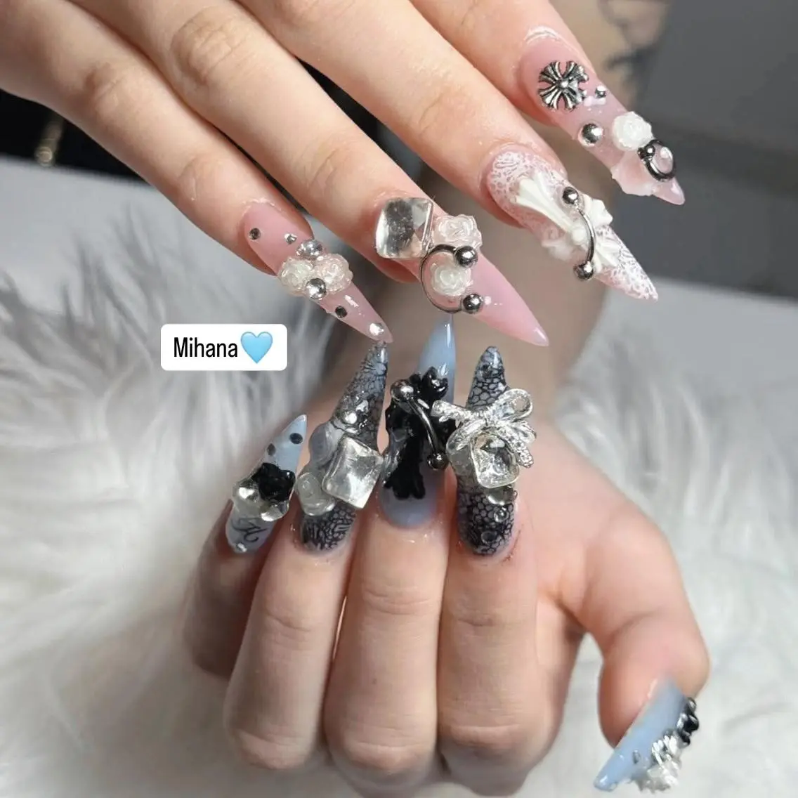 ネイル 長さ出し フレンチネイル グラデーション 卒業式 マグネットネイル MIHANA NAILのネイルデザイン