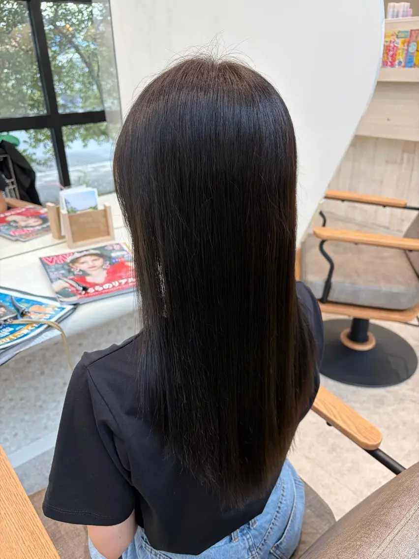 ロング カラー ヘアカラー 志村 梨帆のヘアスタイル