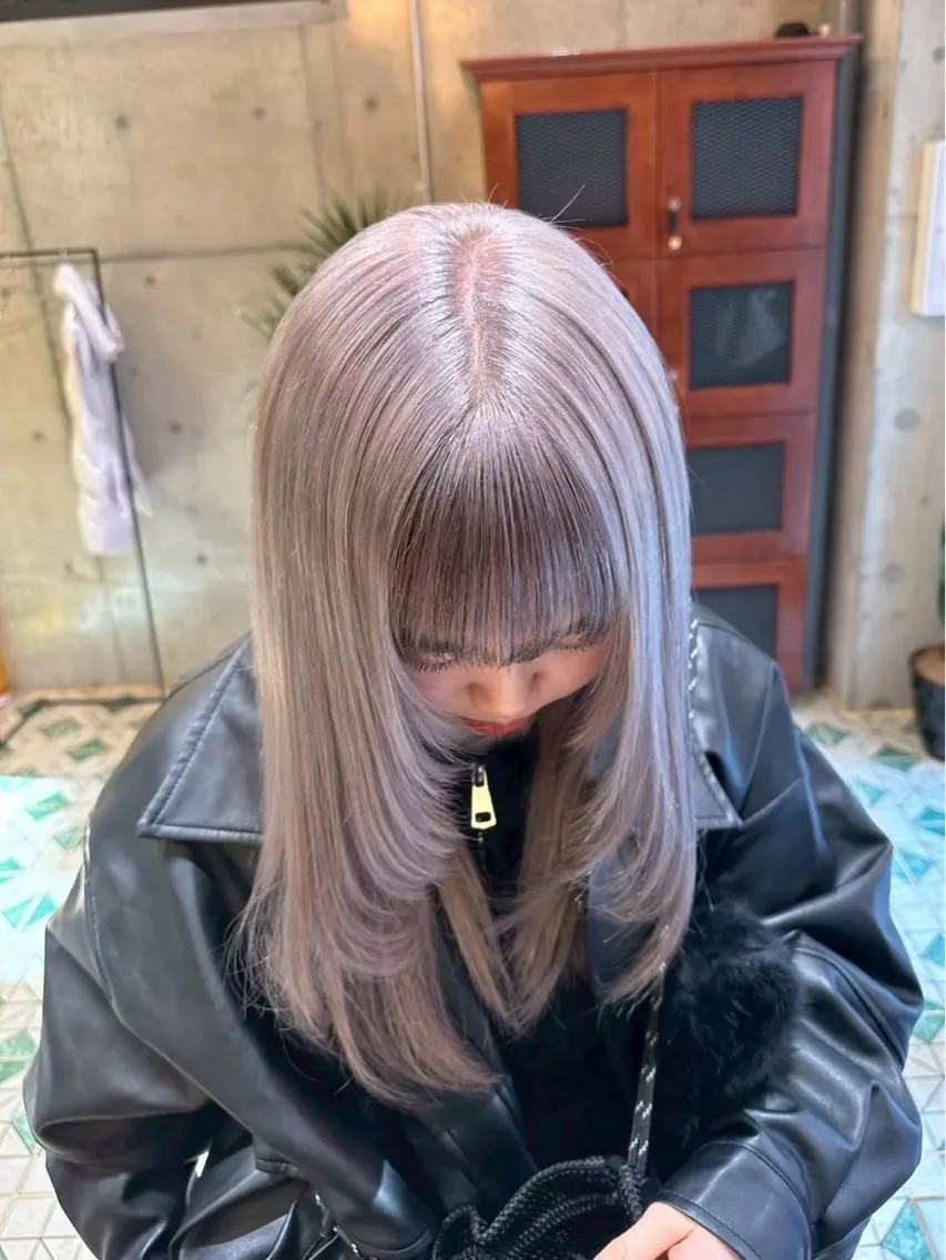 ロング カラー ヘアカラー 閼伽井 誇和のヘアスタイル