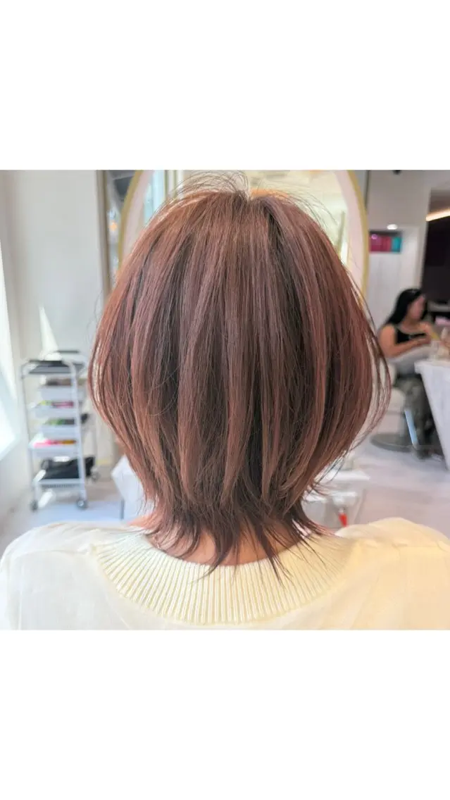 ショート カラー ボブレイヤー ブラウンカラー ココアブラウン ボブ 伸ばしかけ カット ヘアカラー トリートメント 🌟TOSHI/透明 感カラー/ショートのヘアスタイル