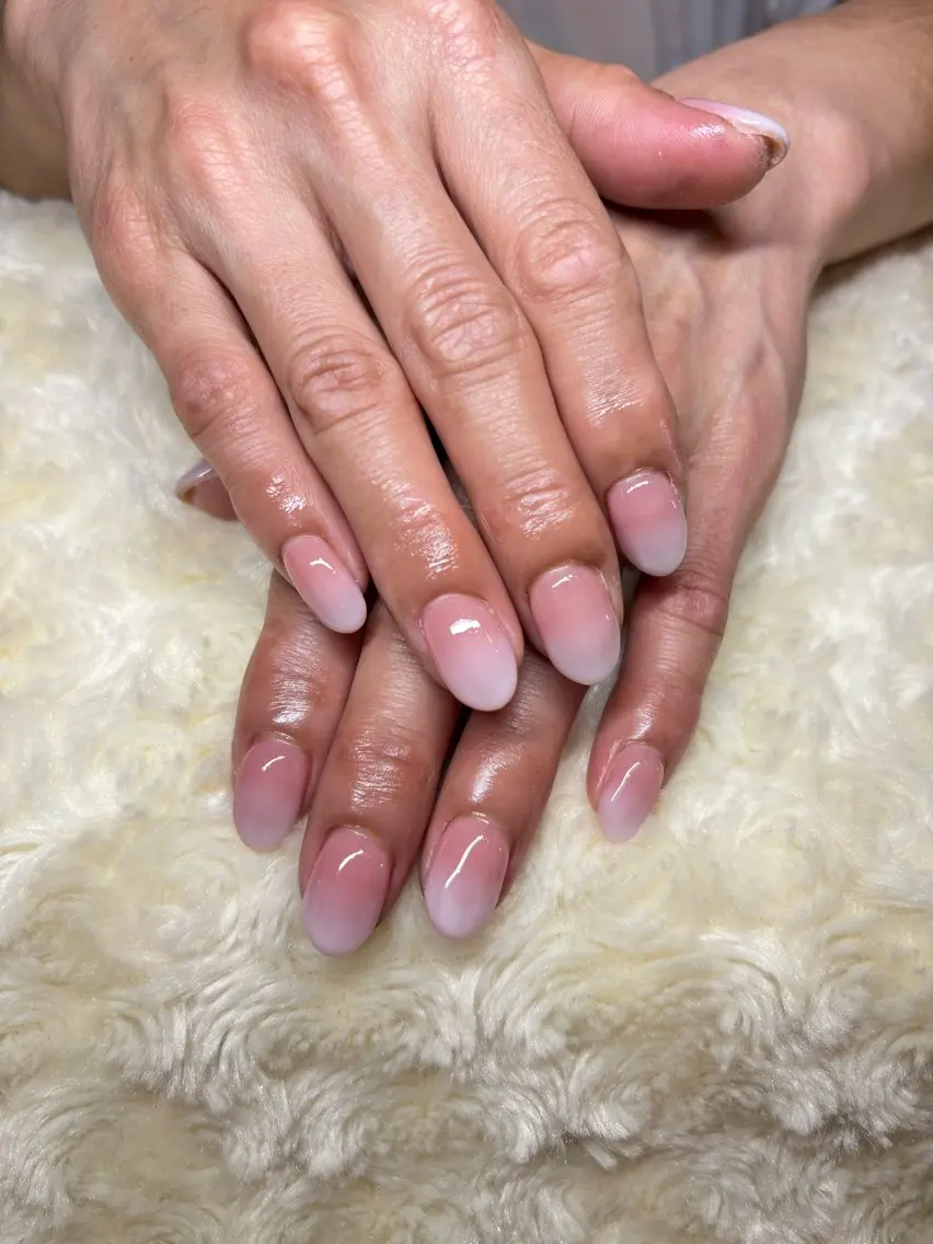 ネイル ハンドネイル フットネイル aimé HIKARUのネイルデザイン