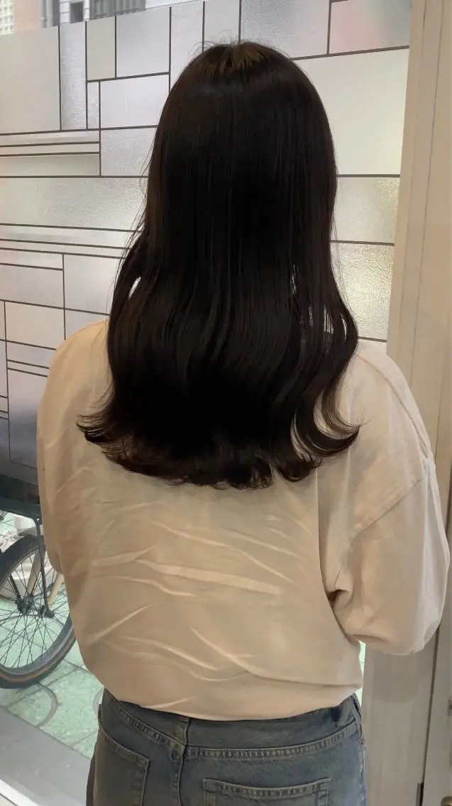 ロング カラー 堀川 希歩のヘアスタイル