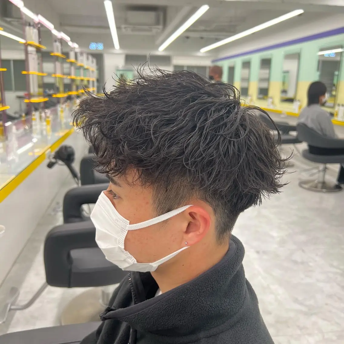ショート カラー パーマ ヘアアレンジ メンズ キッズ ネイル マツエク・マツパ アイブロウ アップバング センターパート メンズハイライト マッシュ メンズパーマ 🔷横浜1のパーマ 職人🔷将太郎のヘアスタイル